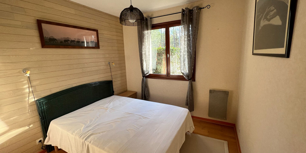 maison à ST MAGNE (33125)